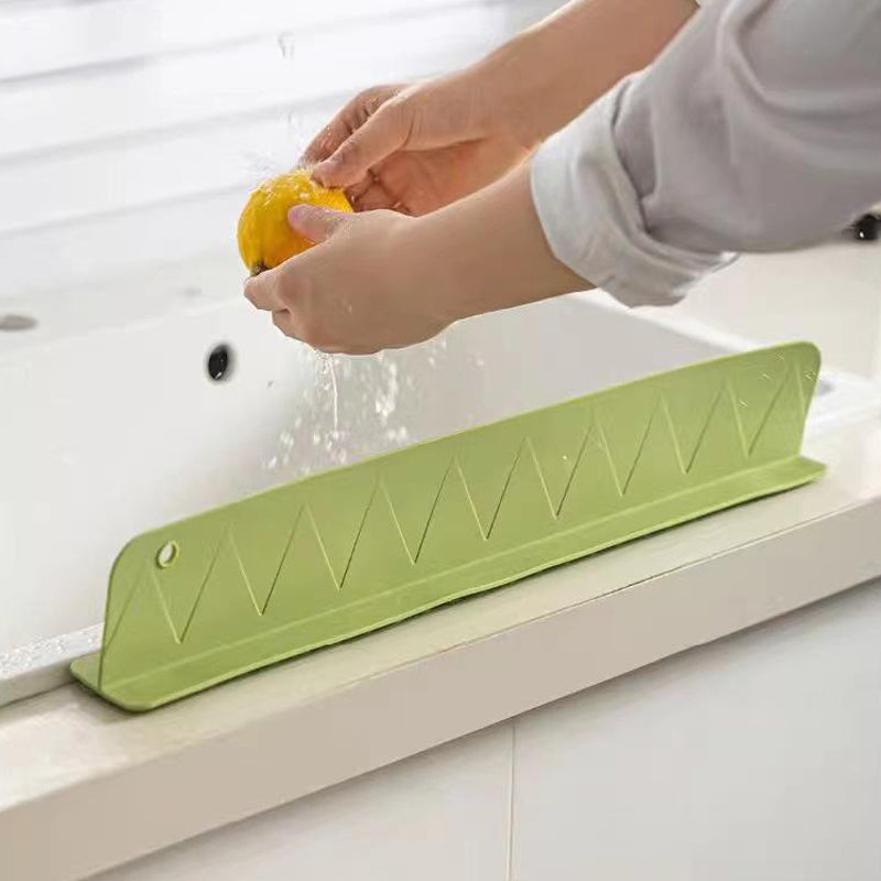 Silicone Sink Splash Guard Water Blocking Board Faucet Protector